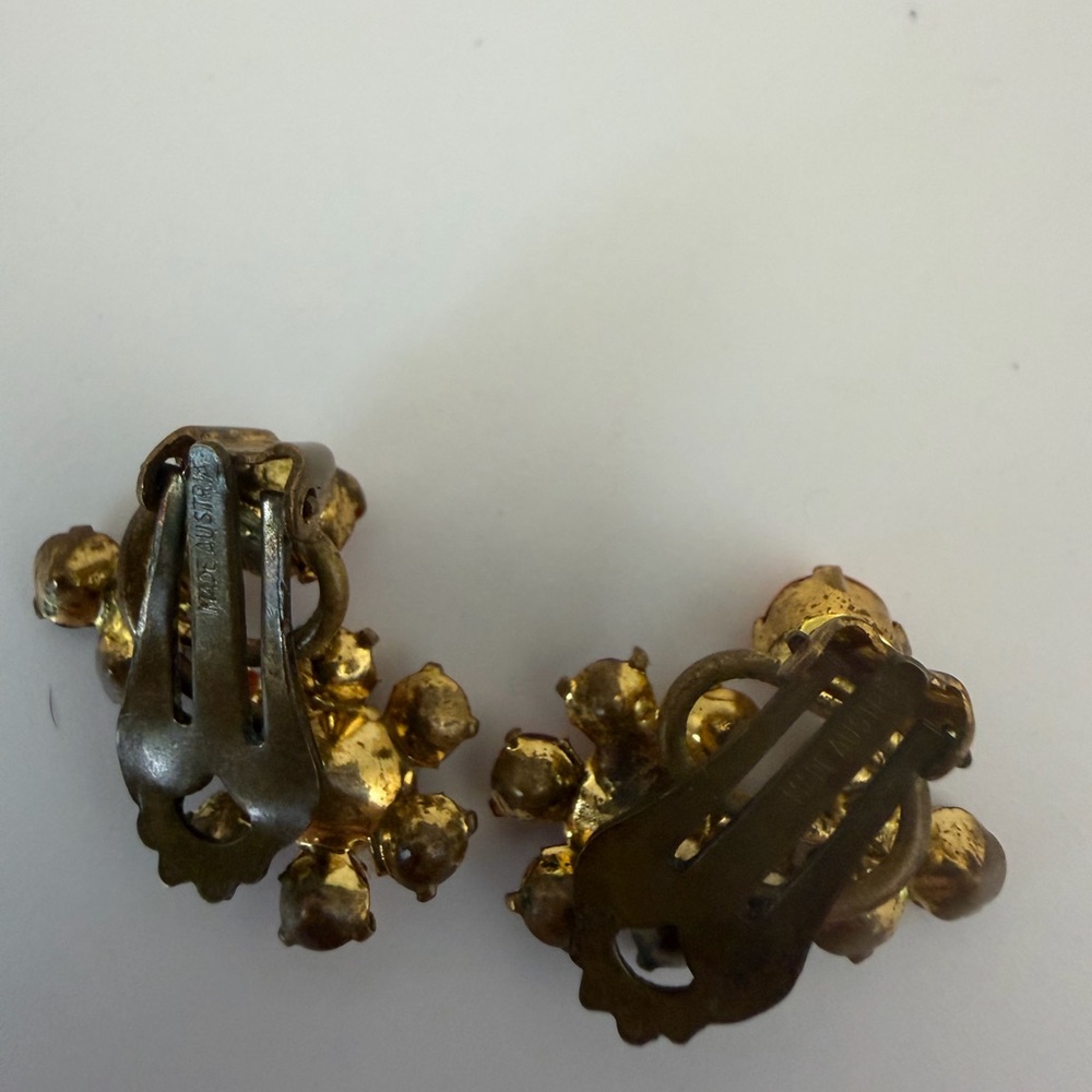 Warm Topaz/Orange Rhinestone Clip-On Earrings Vintage Petite Made in Austria - Picture 3 of 7